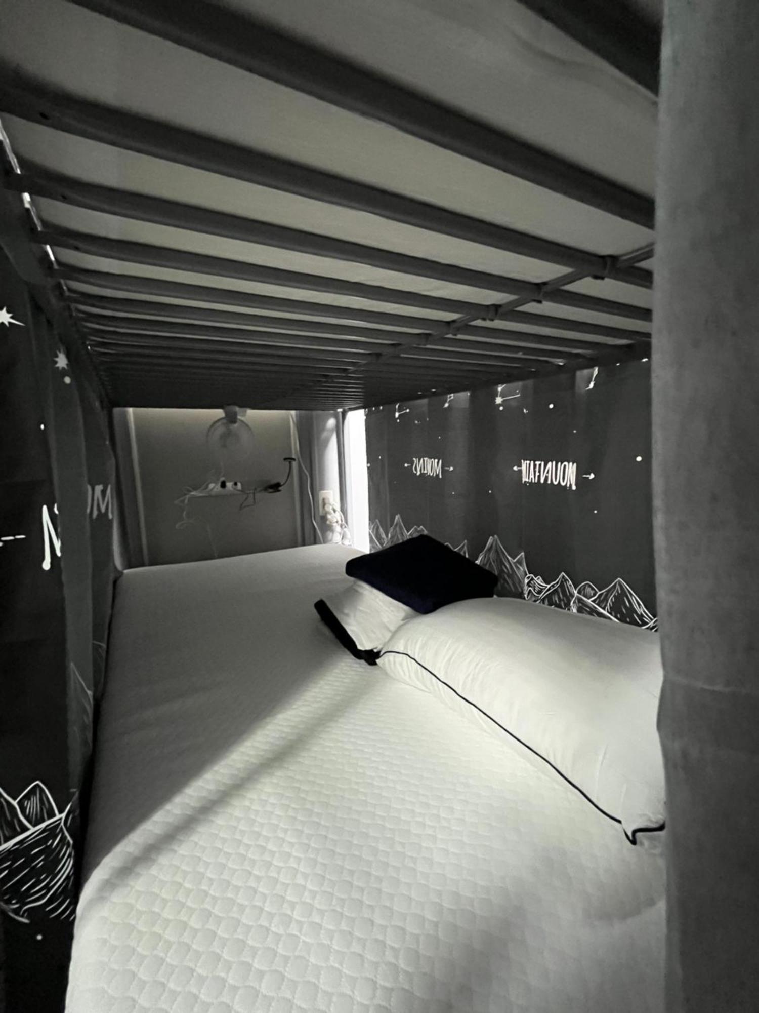 Cozy Bears Bunkers Hostel *